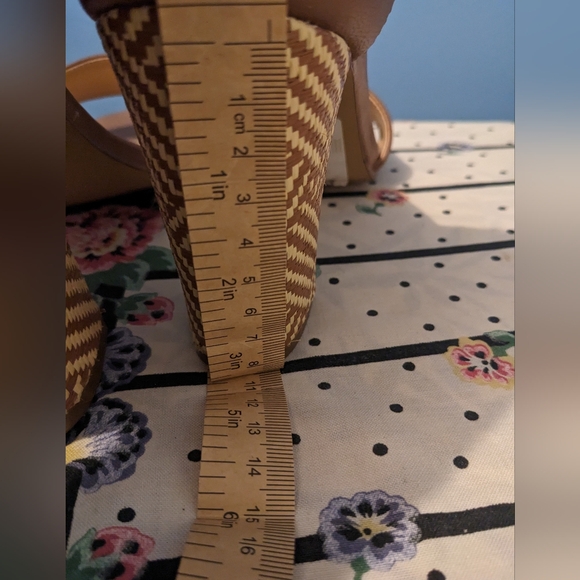 Shoes - Picture 3 of 5